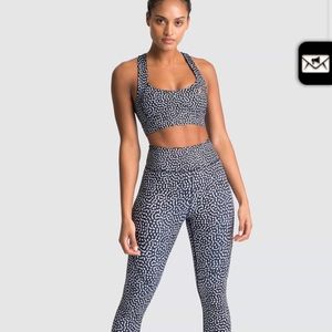 DO YOU EVEN Crop Top